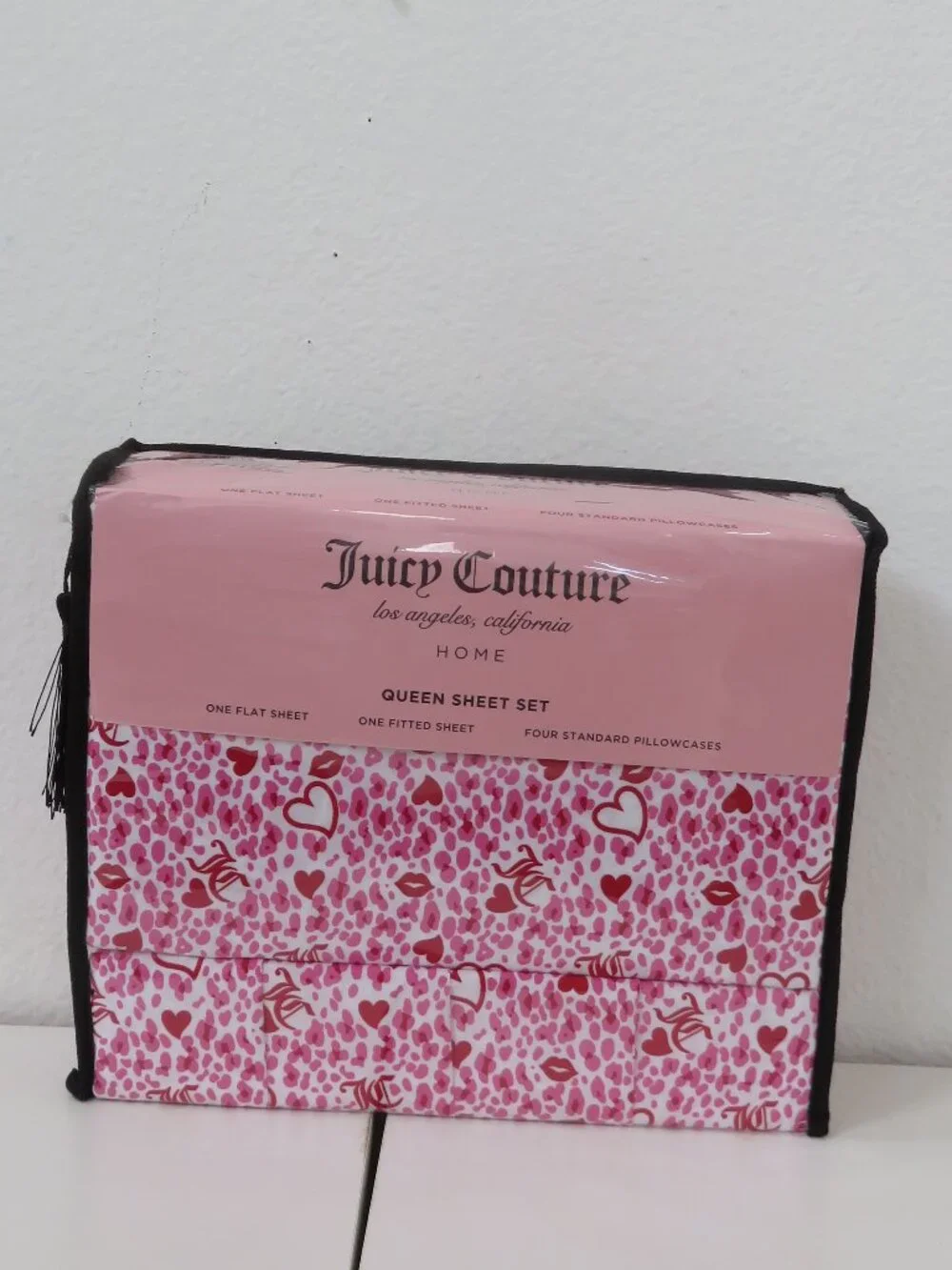 Juicy Couture 6 Pcs Heart & Logo Print Queen Sheet set